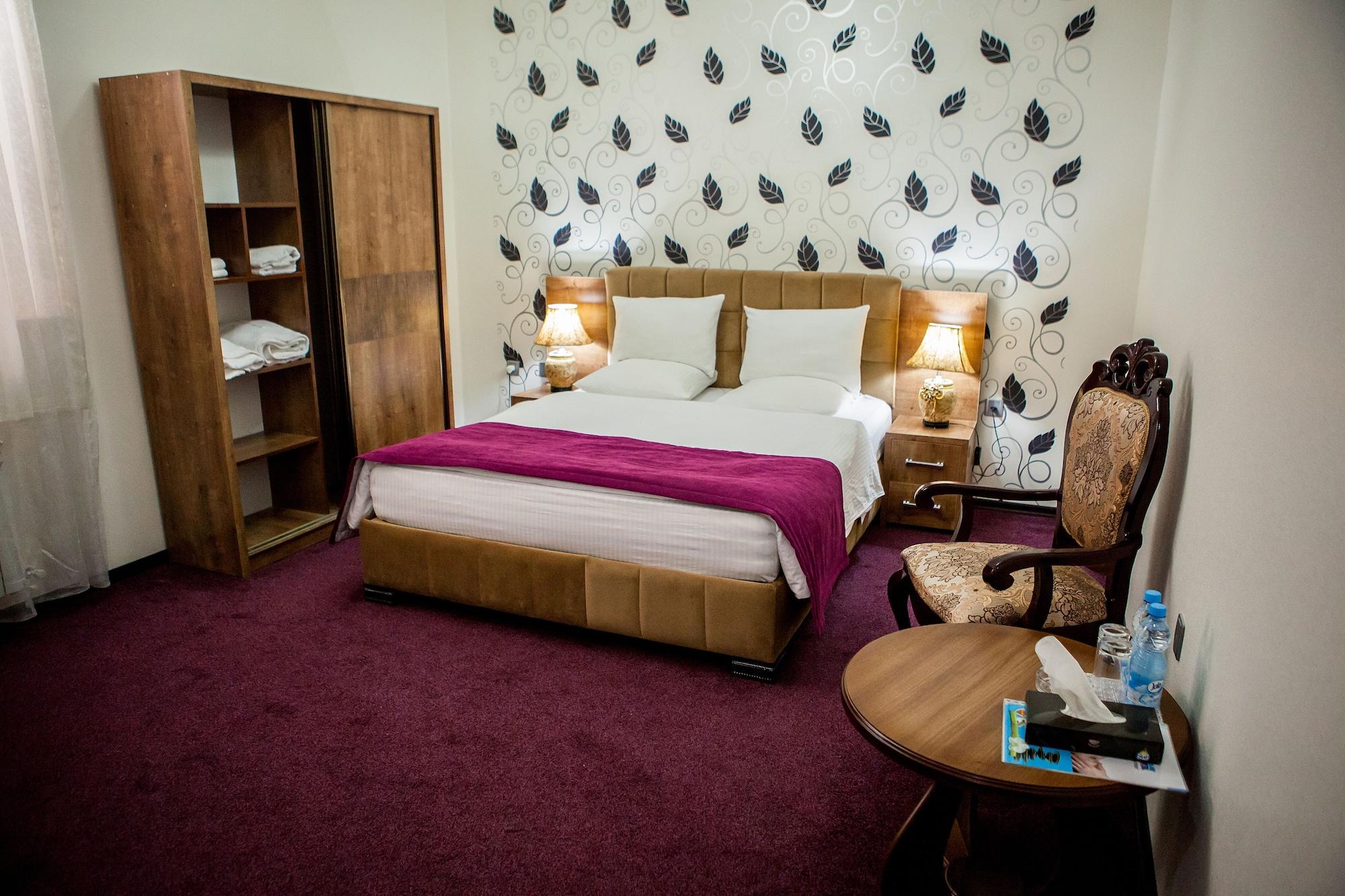 Issam Hotel & Spa Şǝki Extérieur photo